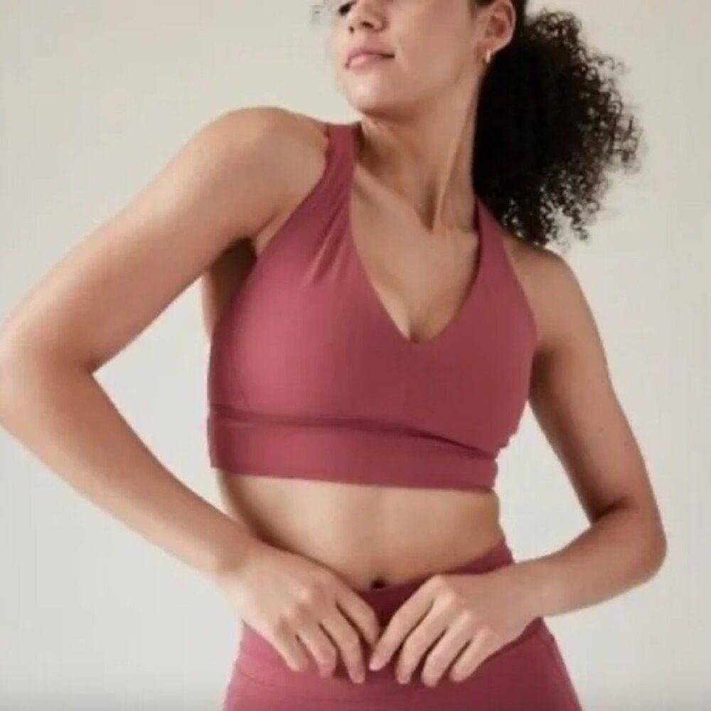 Athleta Transcend Plunge Sports Bra  Berry Rose Red XS